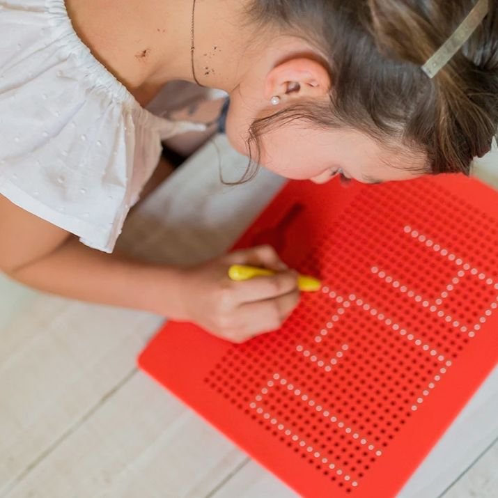 pizarra-magnetica-grande-roja-imapad-braintoys-4