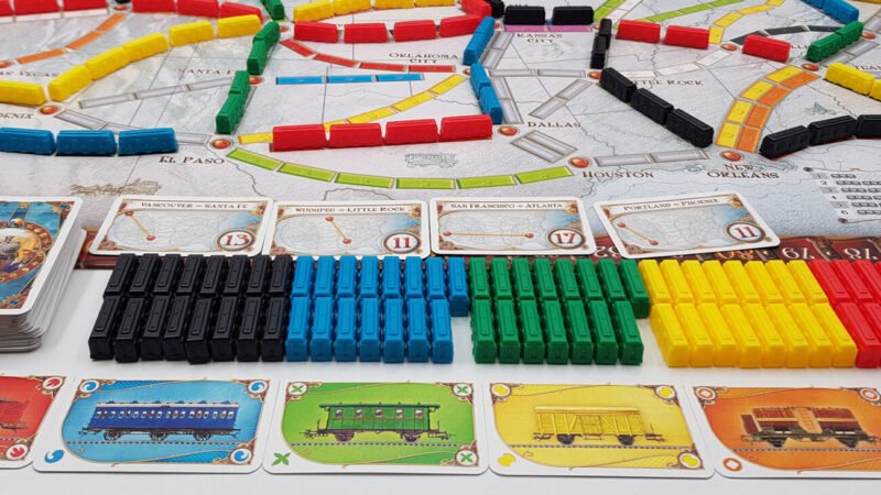 28-Aventureros-contenido-juego-de-mesa-estrategia02-1300x731